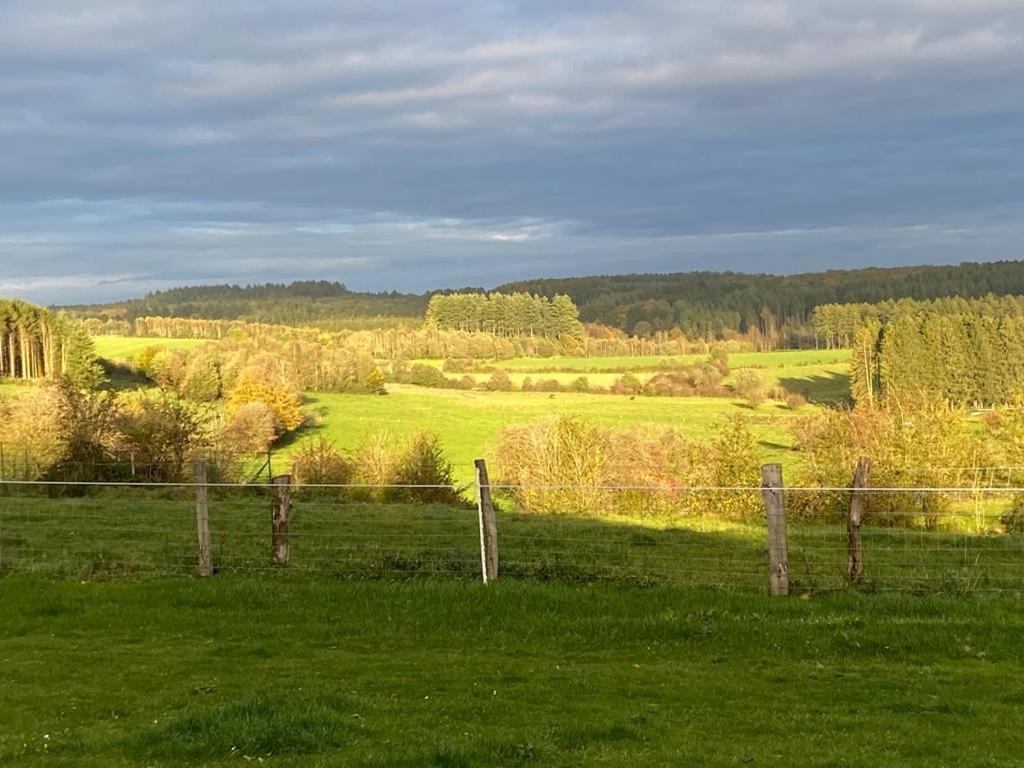 Willa Pipowagen Monceau-En-Ardenne Bièvre Zewnętrze zdjęcie